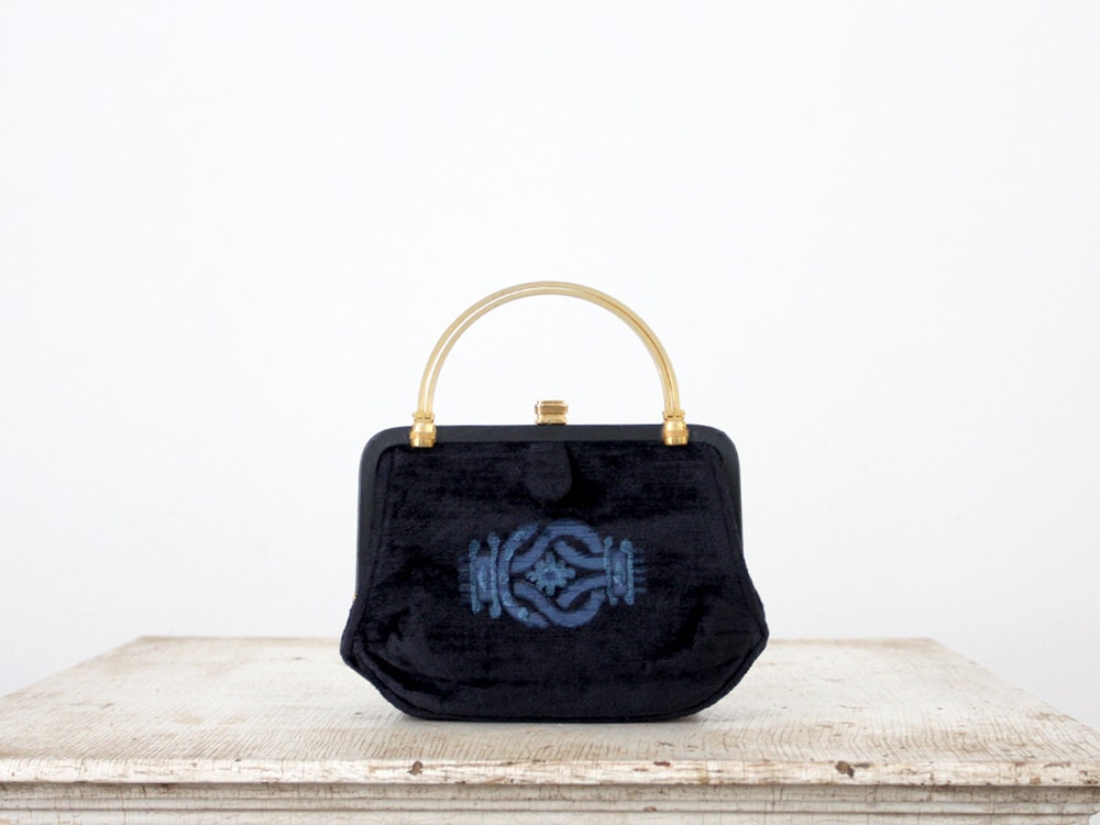 1960s Greta Handbag / Vintage Velvet Chenille Clutch