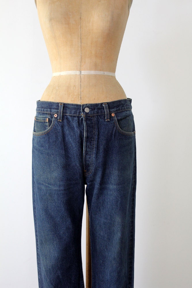 Vintage Levis 501xx Denim / 1980s Boyfriend Jeans / Waist 34