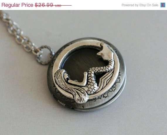 ON SALE Mermaid Locket,Locket,Mermaid,Siren's Call,Antique Locket,Silver Locket,Star,Goddess,Locket,Locket Necklace,Wedding Necklace-m