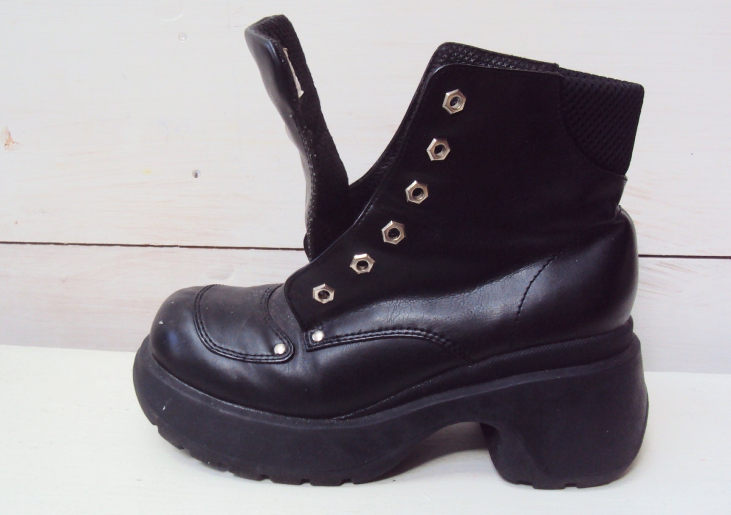 90s Black LOWER EAST SIDE Lace Up Ankle Boots Size 8 Grunge Combat Boots Size 8