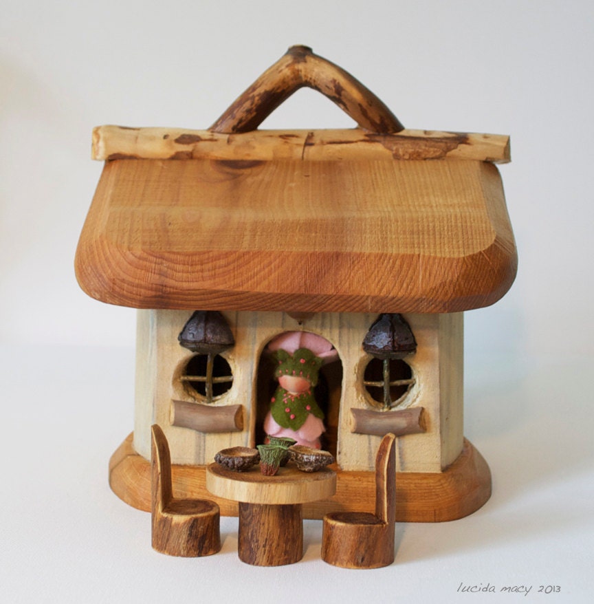 Gnome Cottage with Fireplace, Table and Chairs