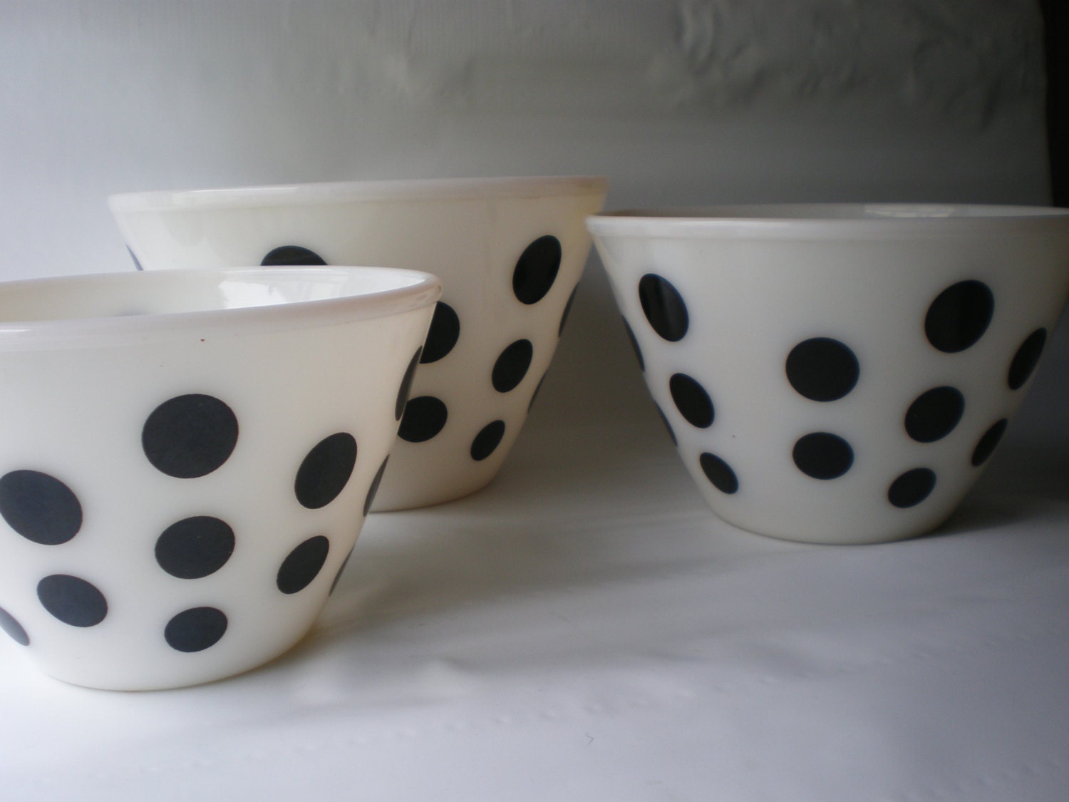 Rare Black Polka Dot Hazel Atlas Set of Three Mixing Bowls