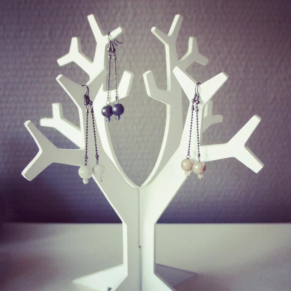Miracle earrings (blue/purple, white or beige)