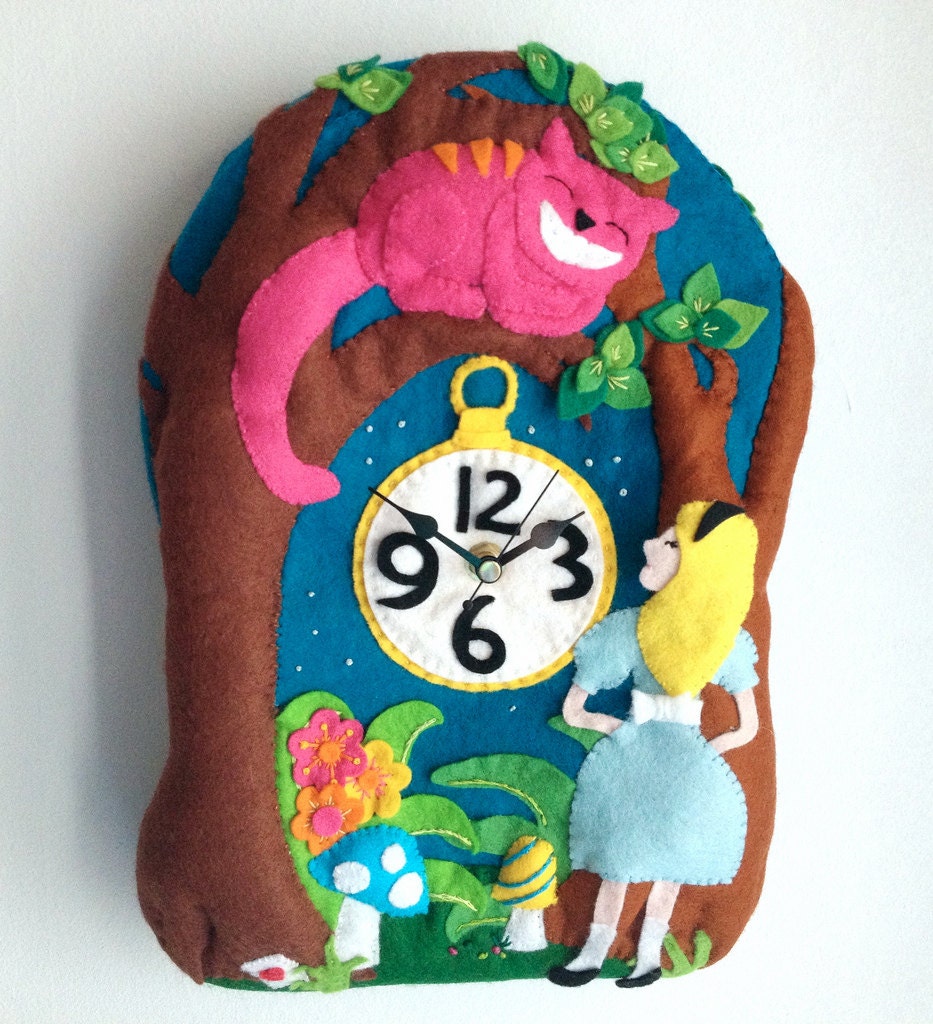 Alice in Wonderland clock