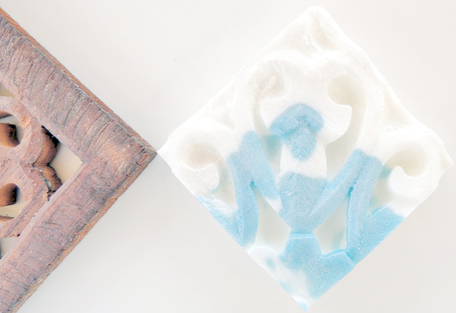 ART Nouveau ORNATE SOAP, White and Blue, Scented in Peppermint & Eucalyptus, Vegetable Based, Handmade