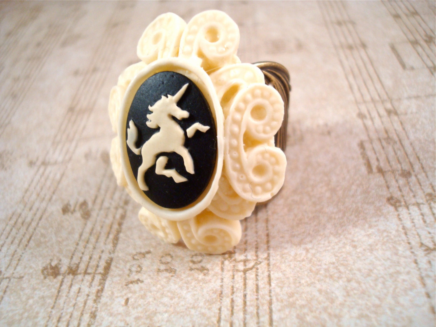 Unicorn Cameo Ring Jewelry - Vivre Un Rêve - Vintage Inspired Jewelry