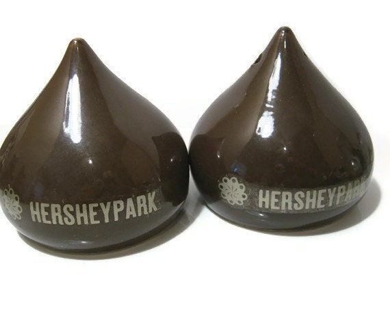 Ceramic Vintage Hersheys Kiss Salt and Pepper Shakers Hershey Park