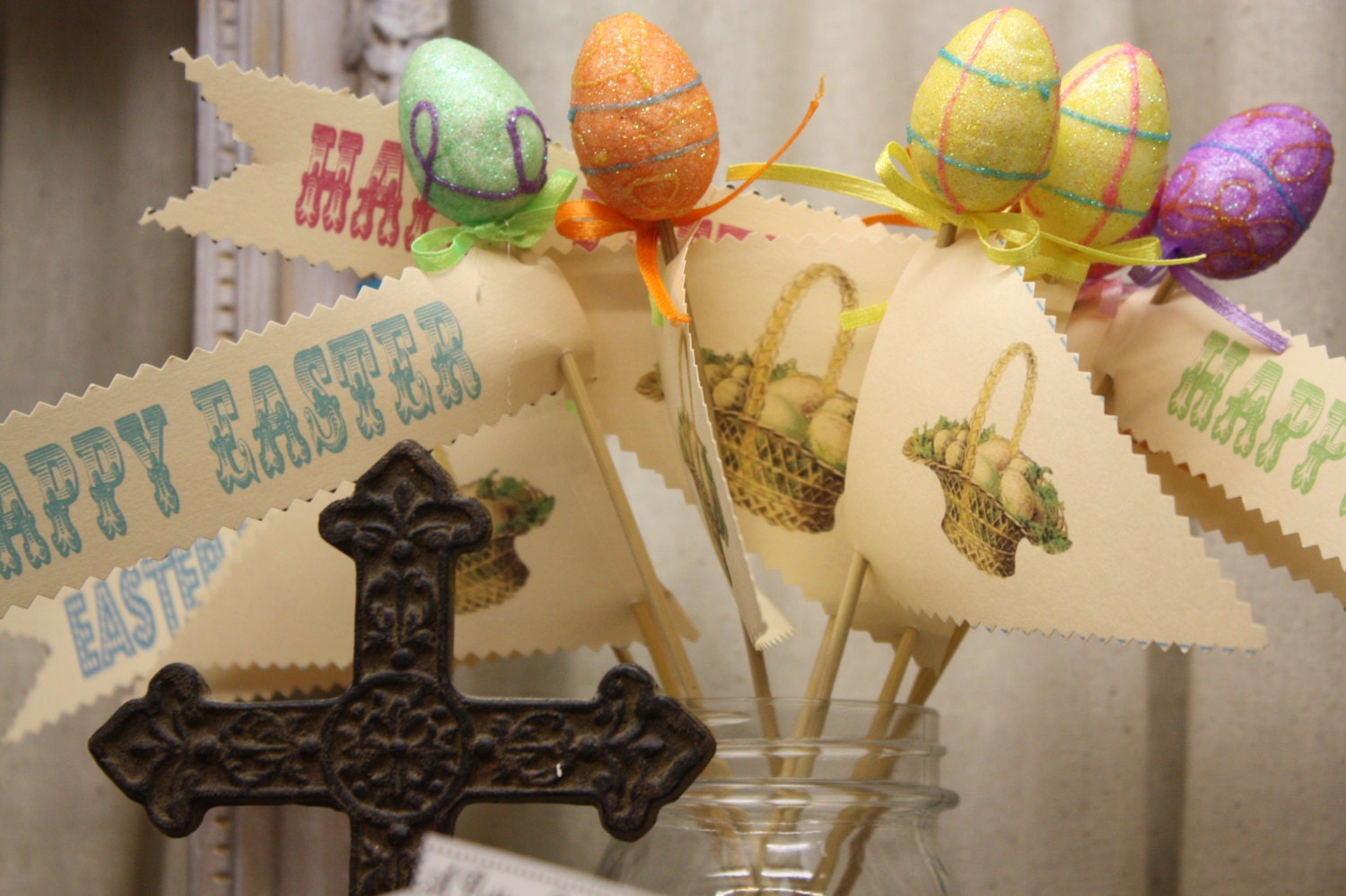 Vintage Look Easter Flag Printables