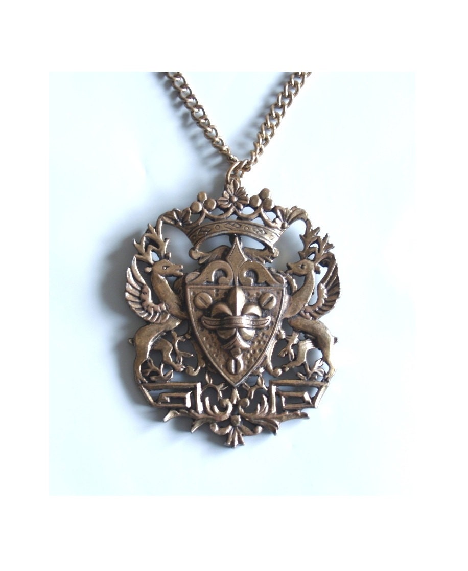 vintage 60s antiqued brass HUGE CREST heraldic PENDANT fleur de lis preppy necklace oversized costume jewelry
