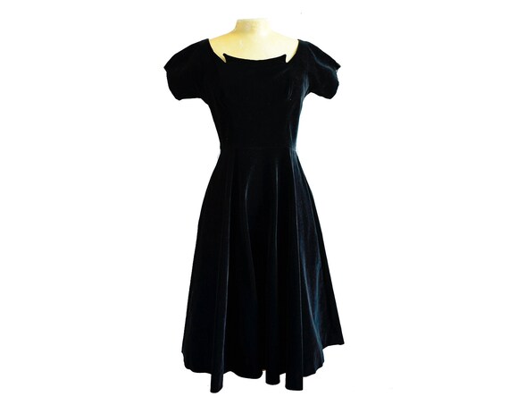 Vintage Black Velvet Cocktail Dress by ModernGhostBK on Etsy