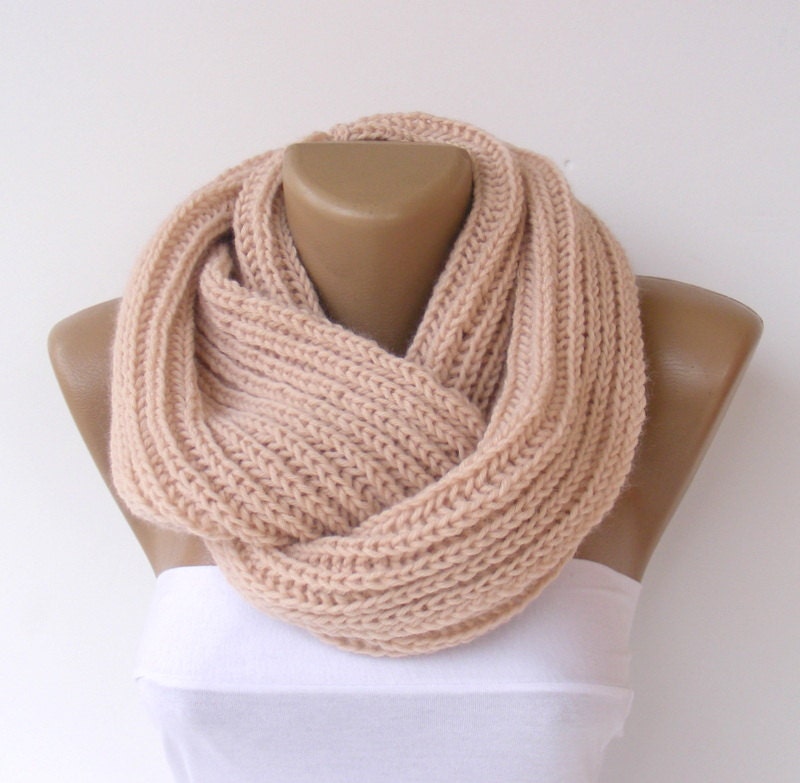 infinity scarf, knitted women scarf,Chunky salmon neckwarmer, salmon, knitting, circle scarf, ULTRA SOFT, for her