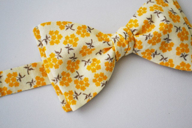 Freestyle Bow Tie- Yellow and Gray Floral