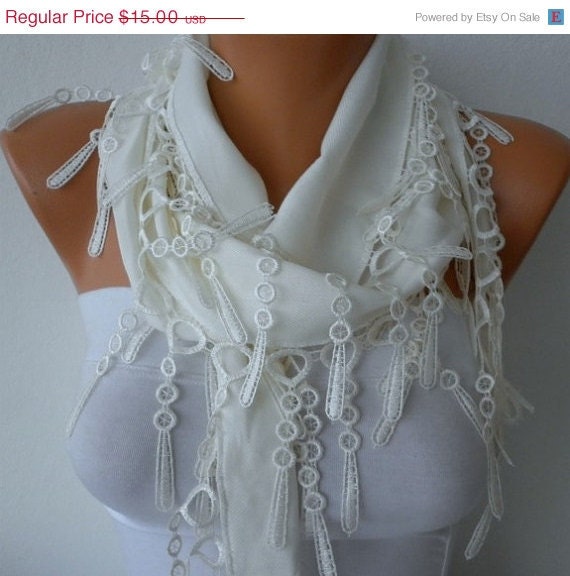BIG SALE Off White Scarf  -  Pashmina Scarf  - Cowl with Lace Edge - White - fatwoman -LOVE - Heart