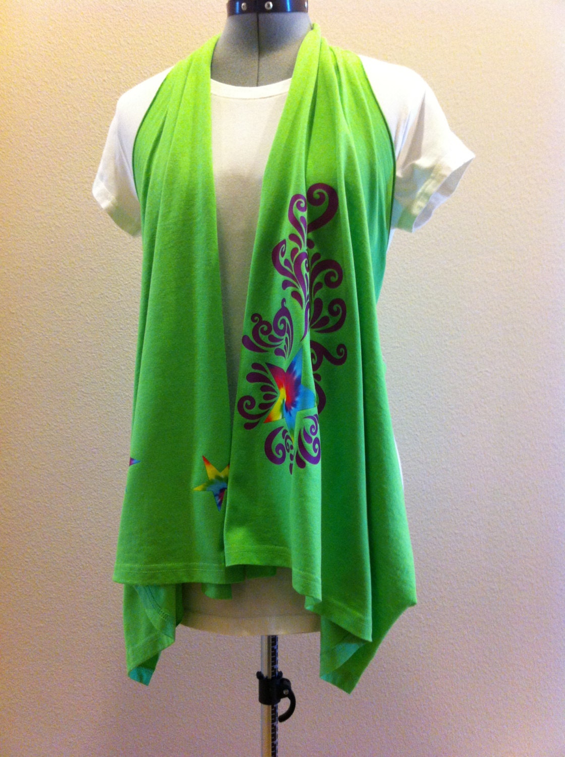 Upcycled T-shirt vest. Green vest with appliqué. Infinity vest. SALE. Was 28.