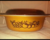 Old Orchard Pyrex 043 1 1/2 qt Small baker