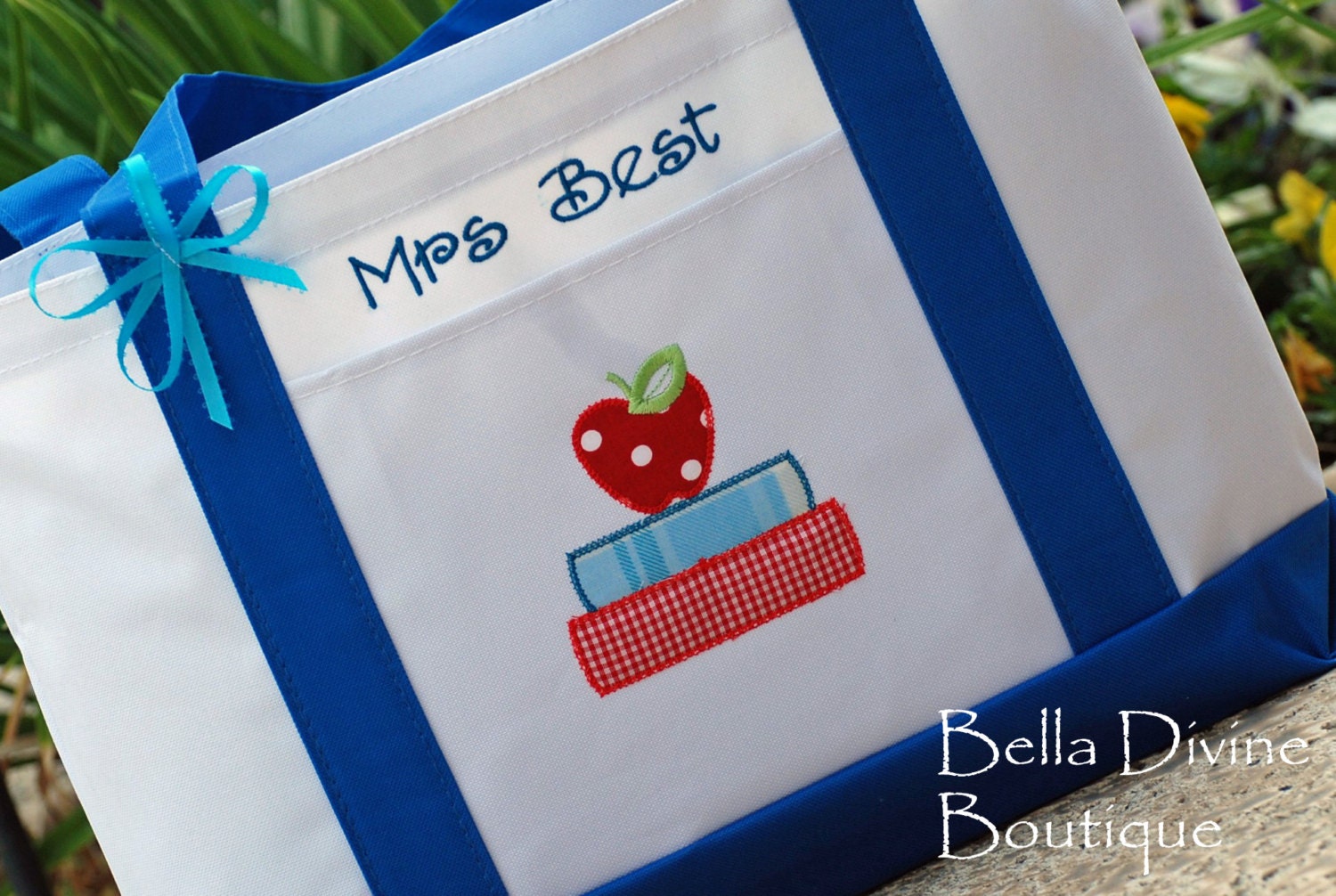Personalized teacher tote bag
