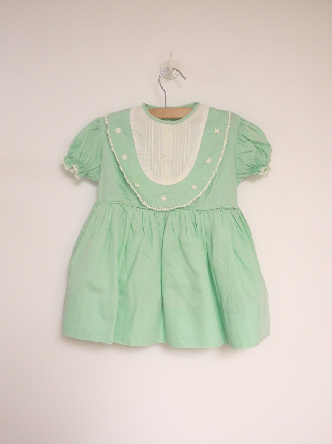 1950's Mint Green and White Floral Dress