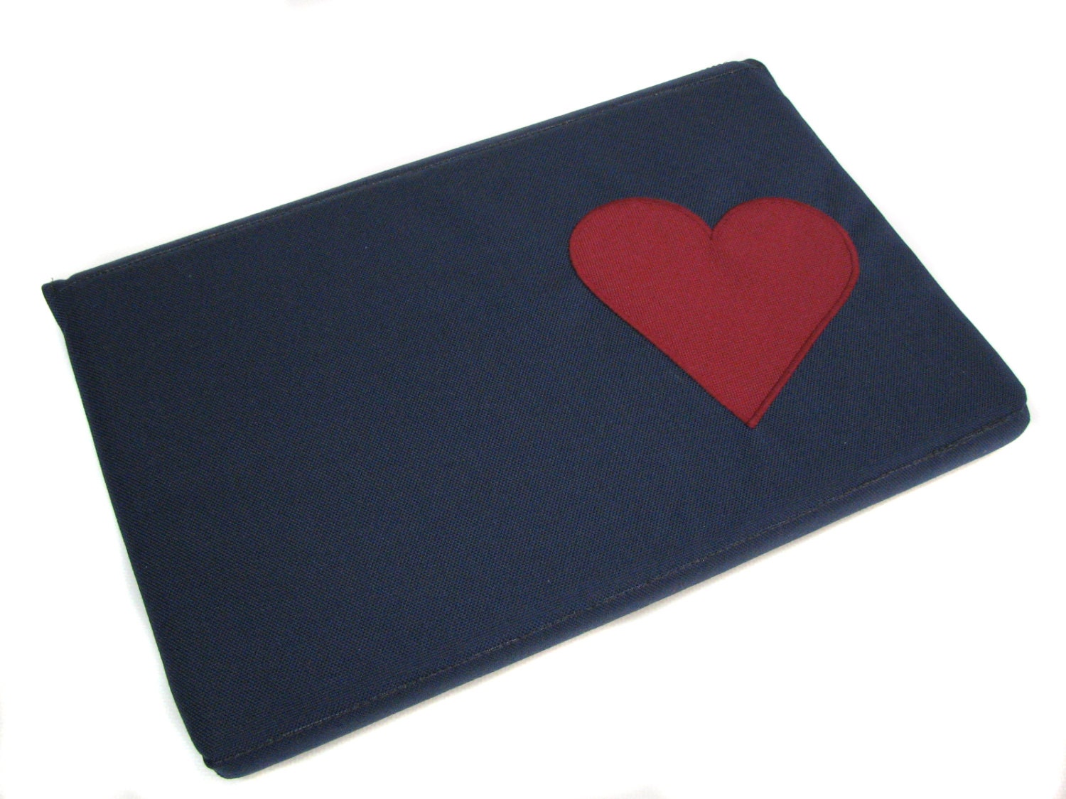 Padded Laptop case for 13 inch Macbook - Navy and Burgundy Heart