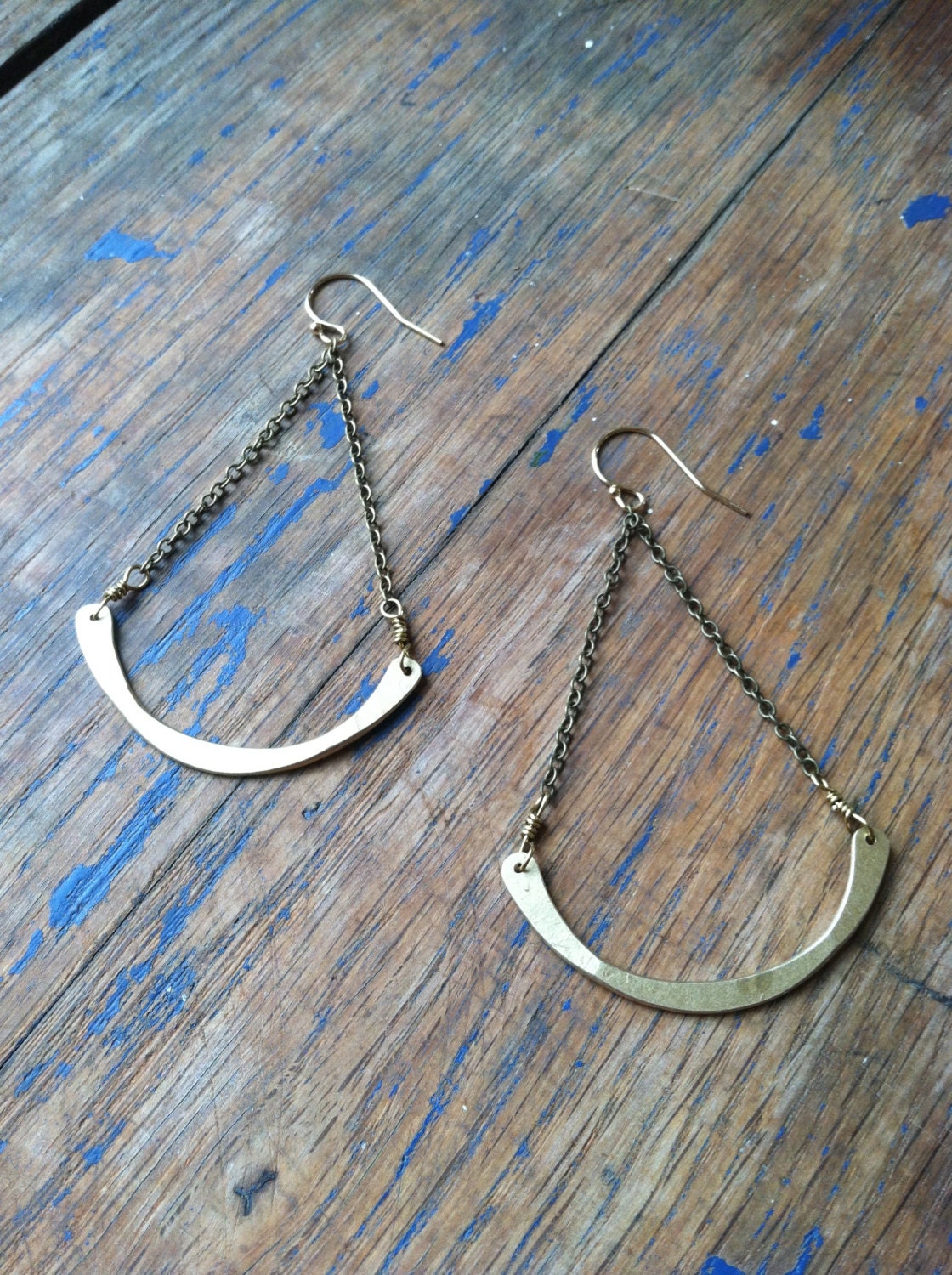 Rustic Hammered Brass Simple Curve & chain Earrings