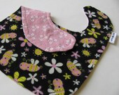 BABY BIB - Pink Bees & Daisies - Shower gift - Baby Shower