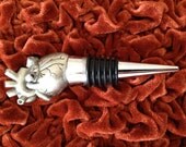 Anatomic heart wine stopper