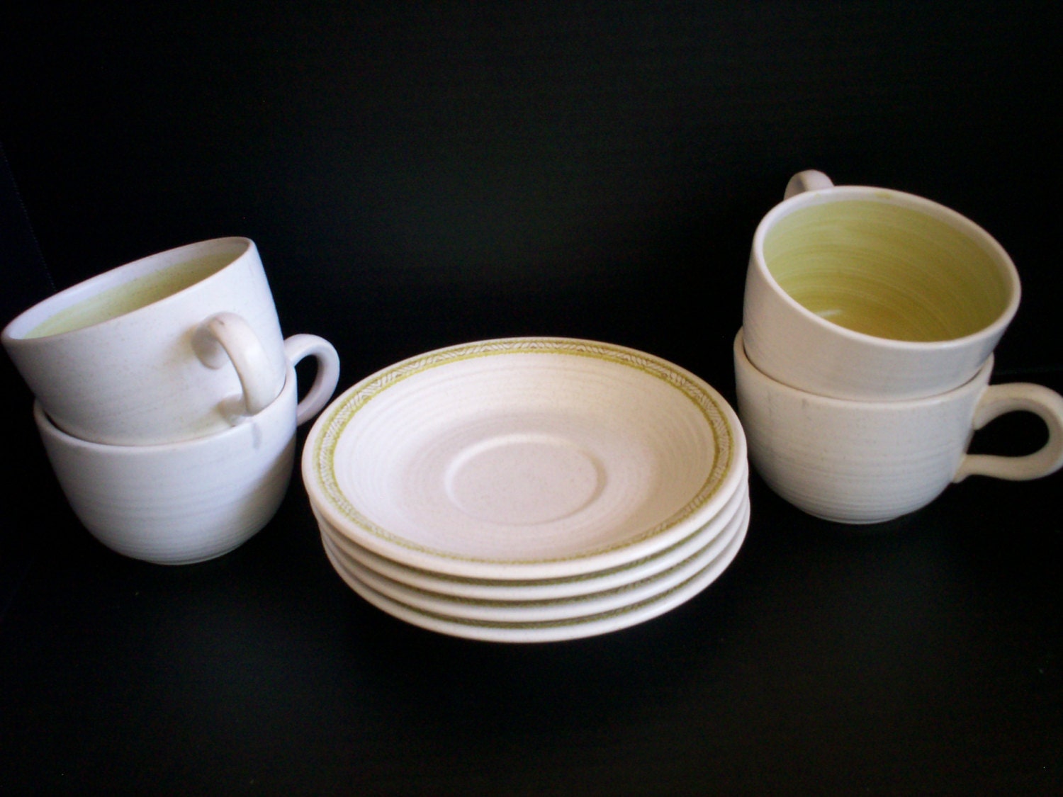 Franciscan Earthenware Set of  Four Teacups and Saucers in Hacienda Green Pattern