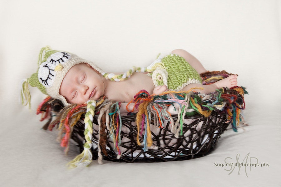 Sleepy Owl Hat and Diaper Cover Set- Photo Prop- Crochet- Baby- Newborn- Gift- All Sizes- Costume