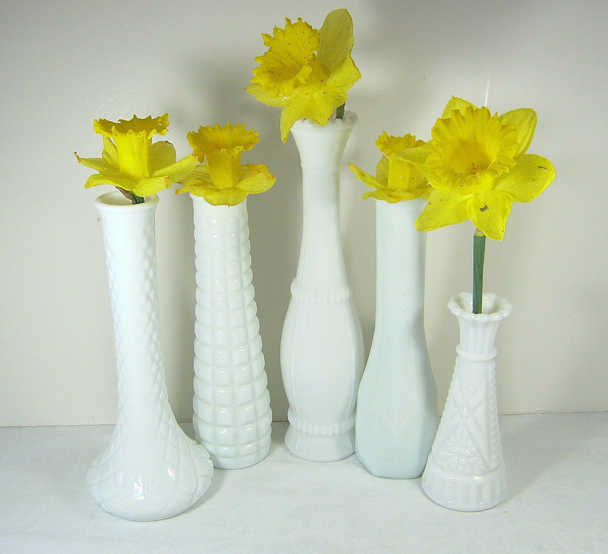 Vintage Milkglass Vases WEDDING Set/5 INSTANT COLLECTION Milk Glass Bud Vase