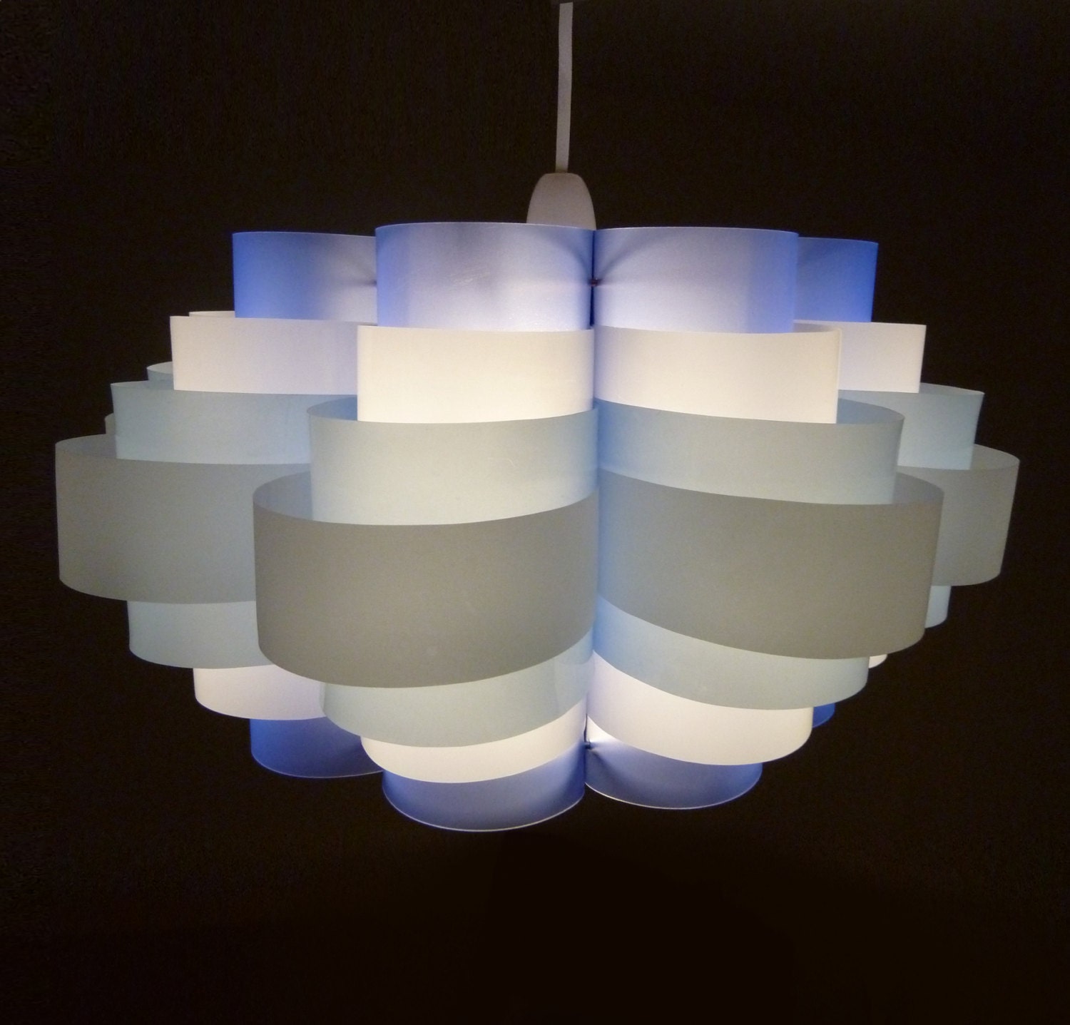 Daisy 18 (medium) - Plastic Bottle Lampshade