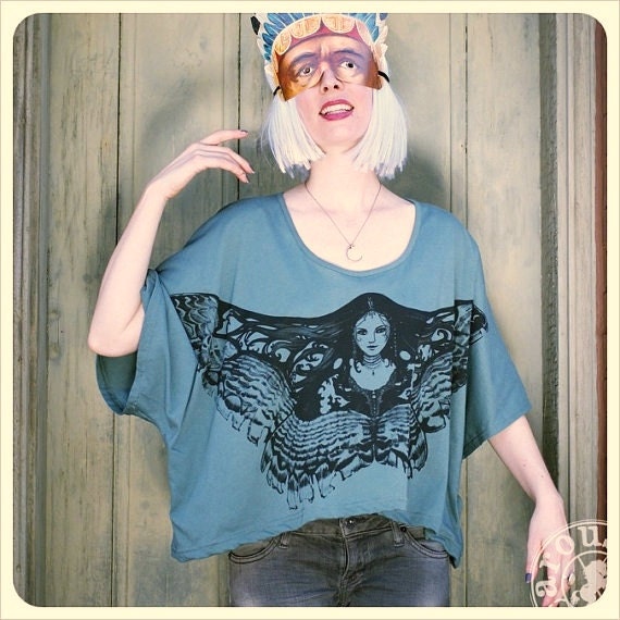 Oversize tShirt - Moth - Green Drape Top - One Size -  Hunter Green