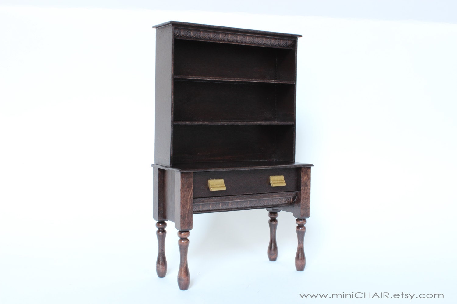 Miniature Doll Cupboard/Hutch in 1/6 scale (Blythe, Barbie, Bratz, Momoko).
