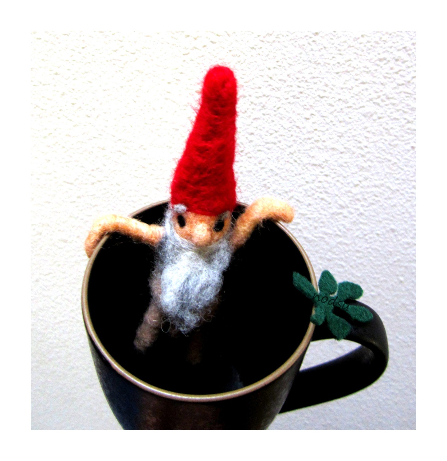 Naughty gnome MATURE naked mooning elf guy, humor gag gift, find a gnome game toy
