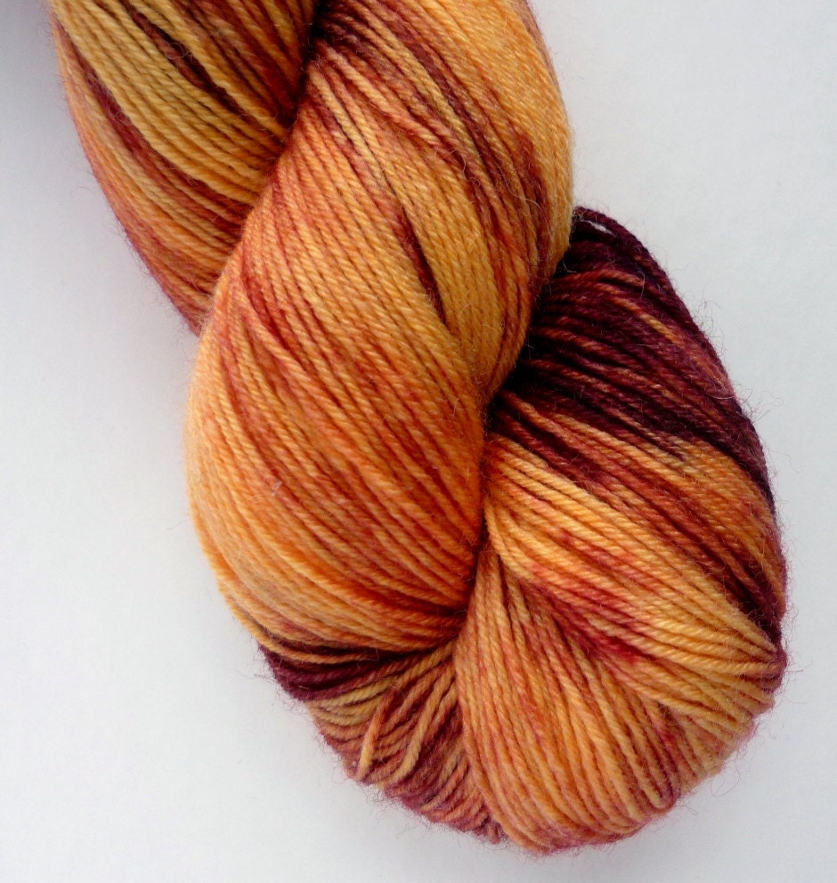 BFL Sock Yarn - Hand Dyed 75/25 BFL/Nylon Fingering Weight Yarn in City of Light Colorway