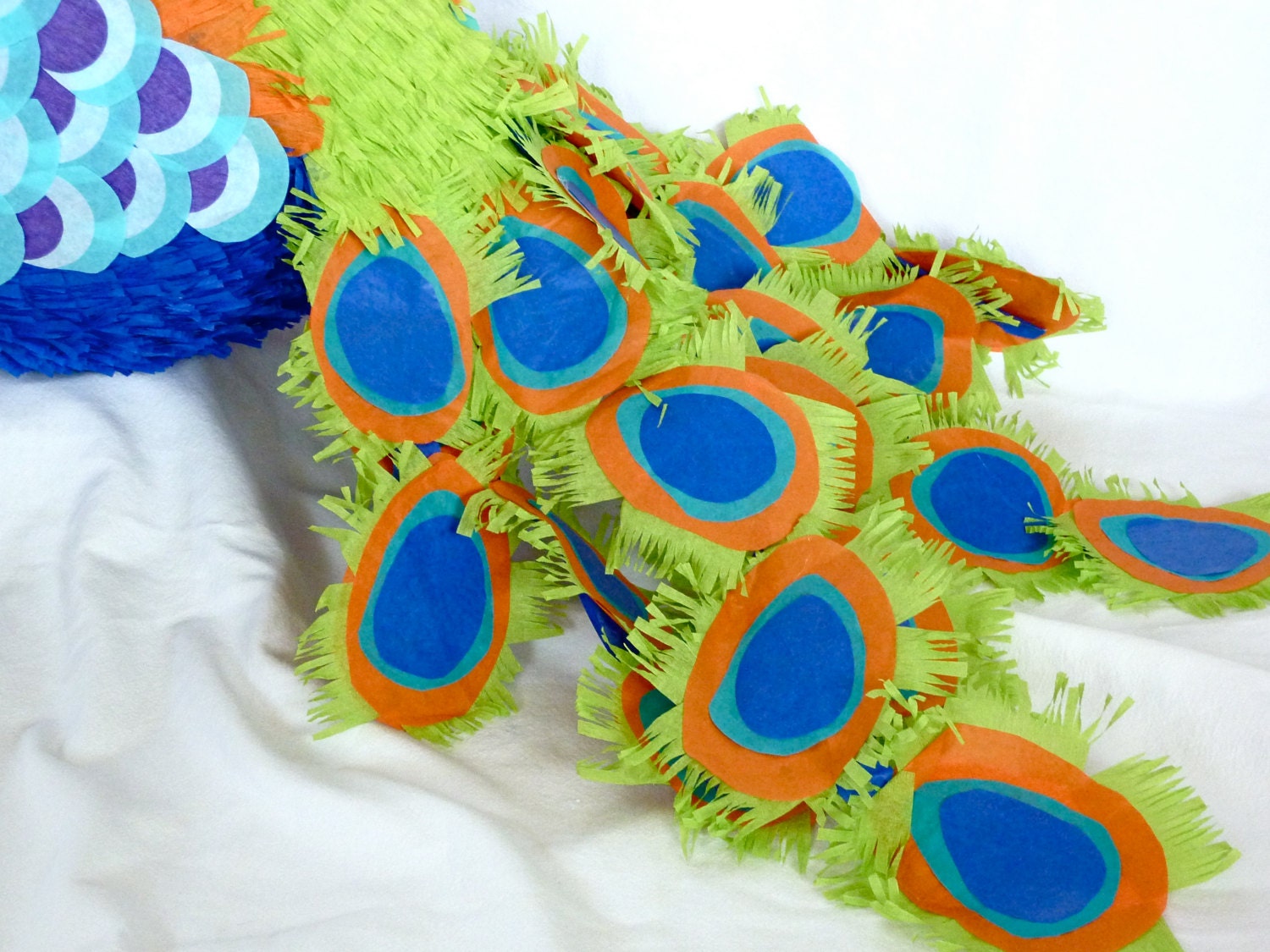 Piñata: Péacock de Résistance