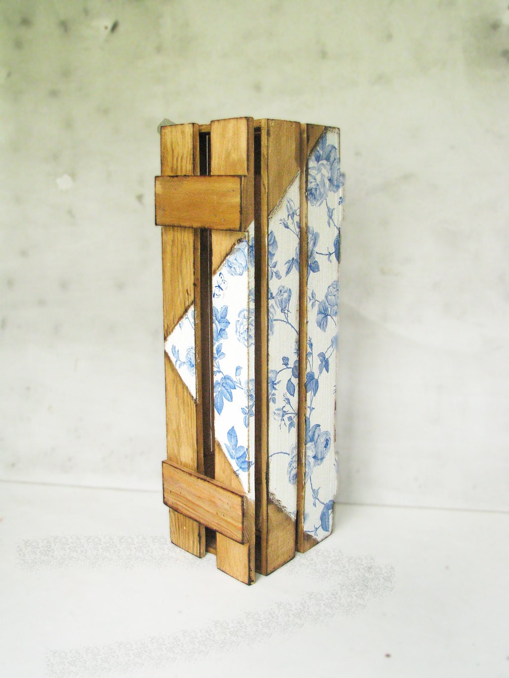 Wedding personalised winebox rustic floral vintage style, vintage floral pattern natural wood, summer wedding floral pattern