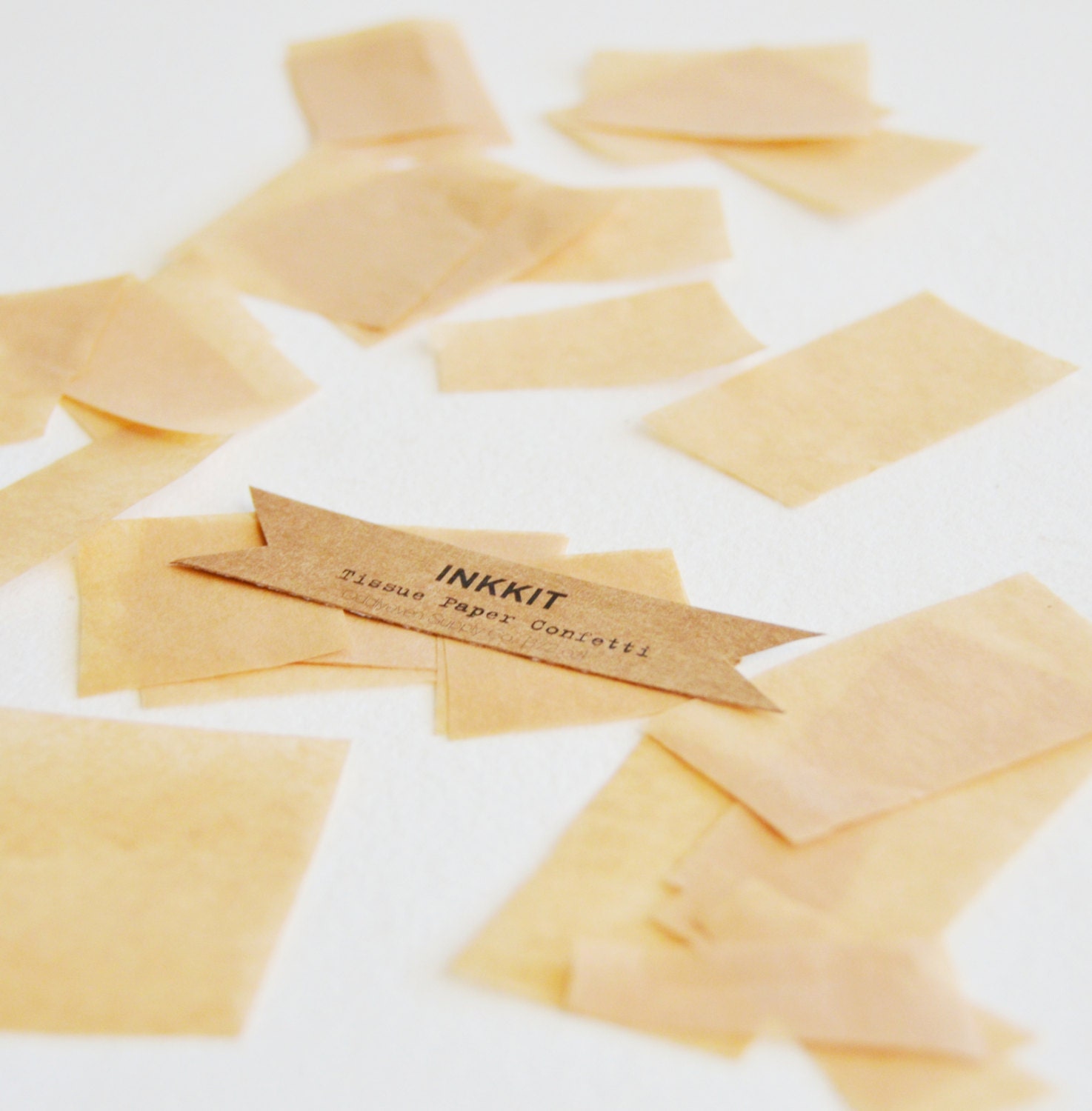 tissue confetti- light brown kraft (1/2 oz)