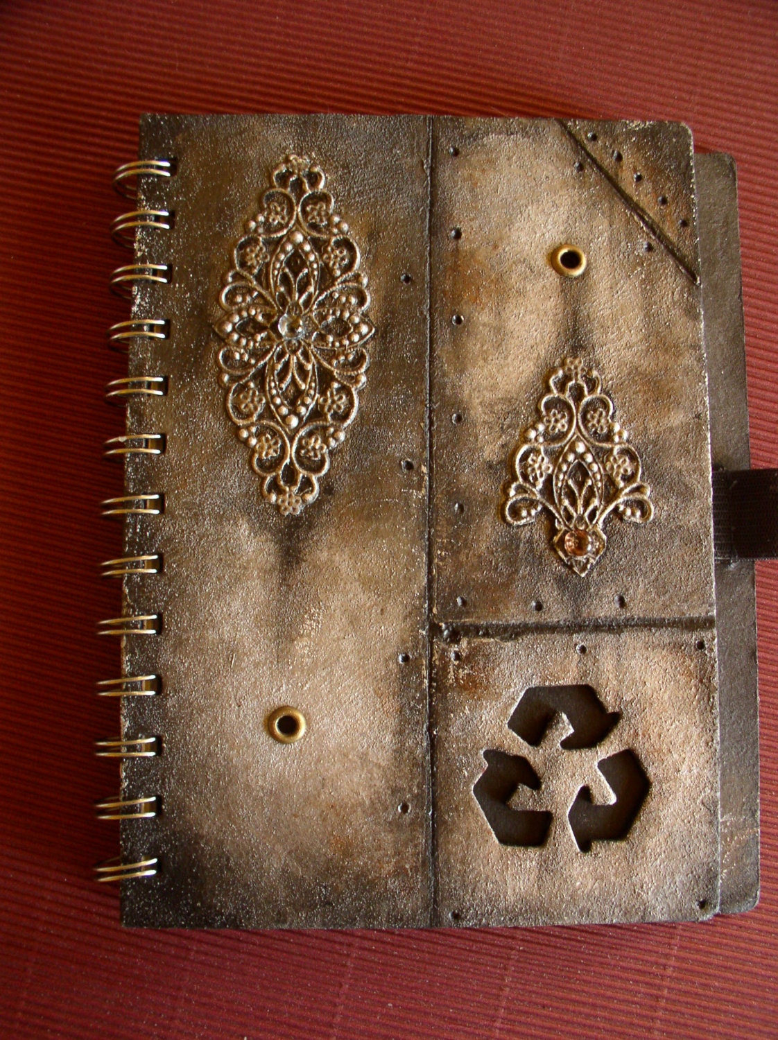 Scrapbooking book -sketchbook - notebook - rusty metal efect - Handmade - recycled