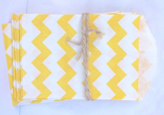 Tiny CHEVRON Bags--yellow--party favors--gifts---weddings--showers--20ct- Il_570xn