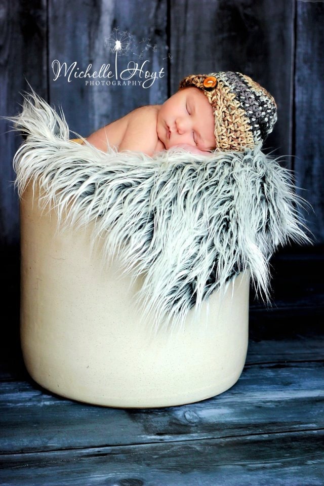Mongolian Faux Fur as Photography frosted Grey 18x20