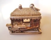 Sterling Steam Train and Station Moving Charm