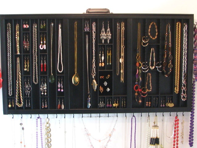 Jewelry Hanger with ring storage