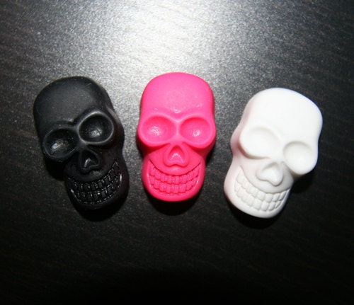 Set of 3 Smiling Skulls - Day of the Dead - Cabochon Flatbacks
