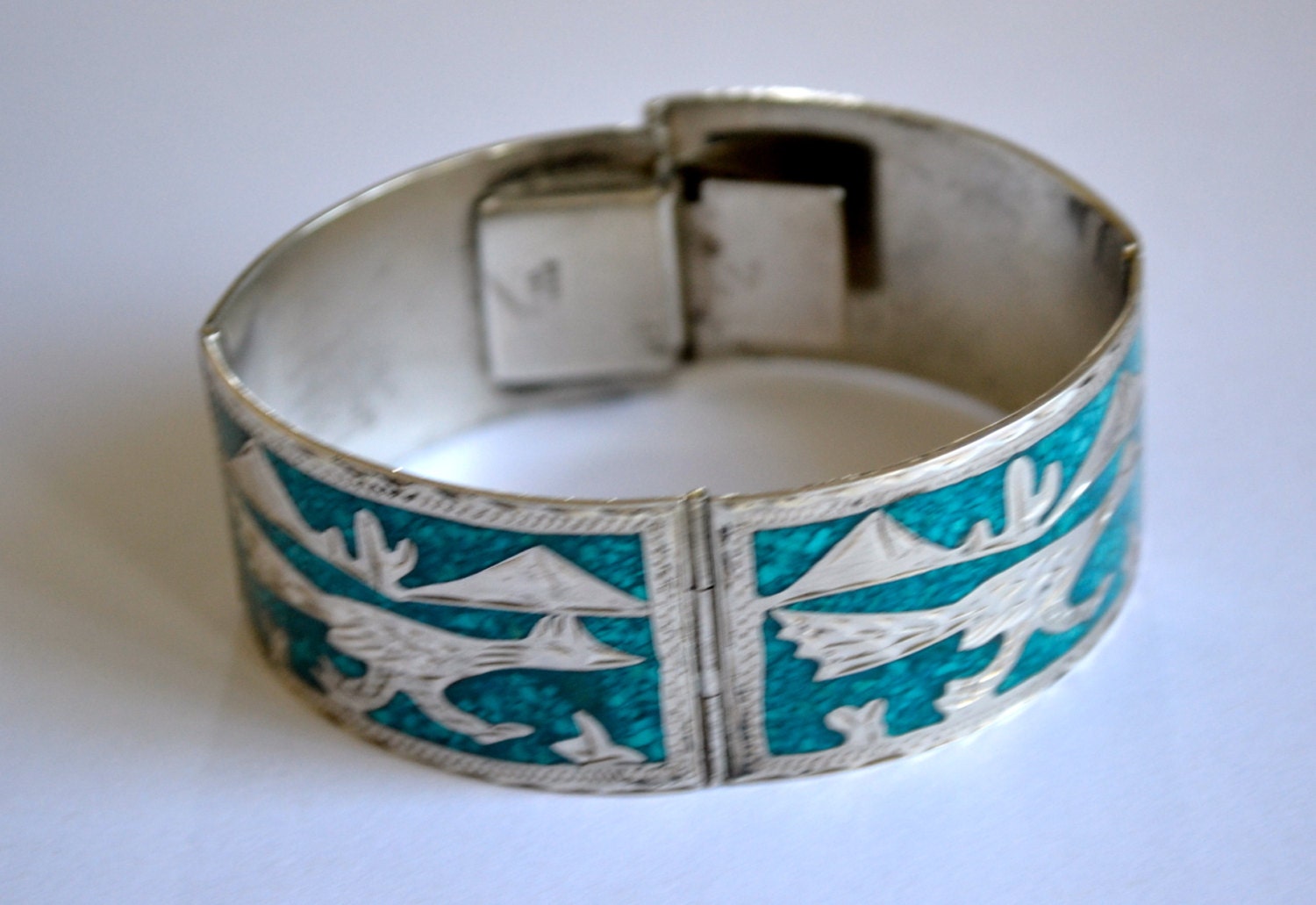 NAVAJO Design Bracelet, Sterling, Stamped .925, Tribal, Road Runner, Turquoise Inlay, Desert Background, Item No. S011