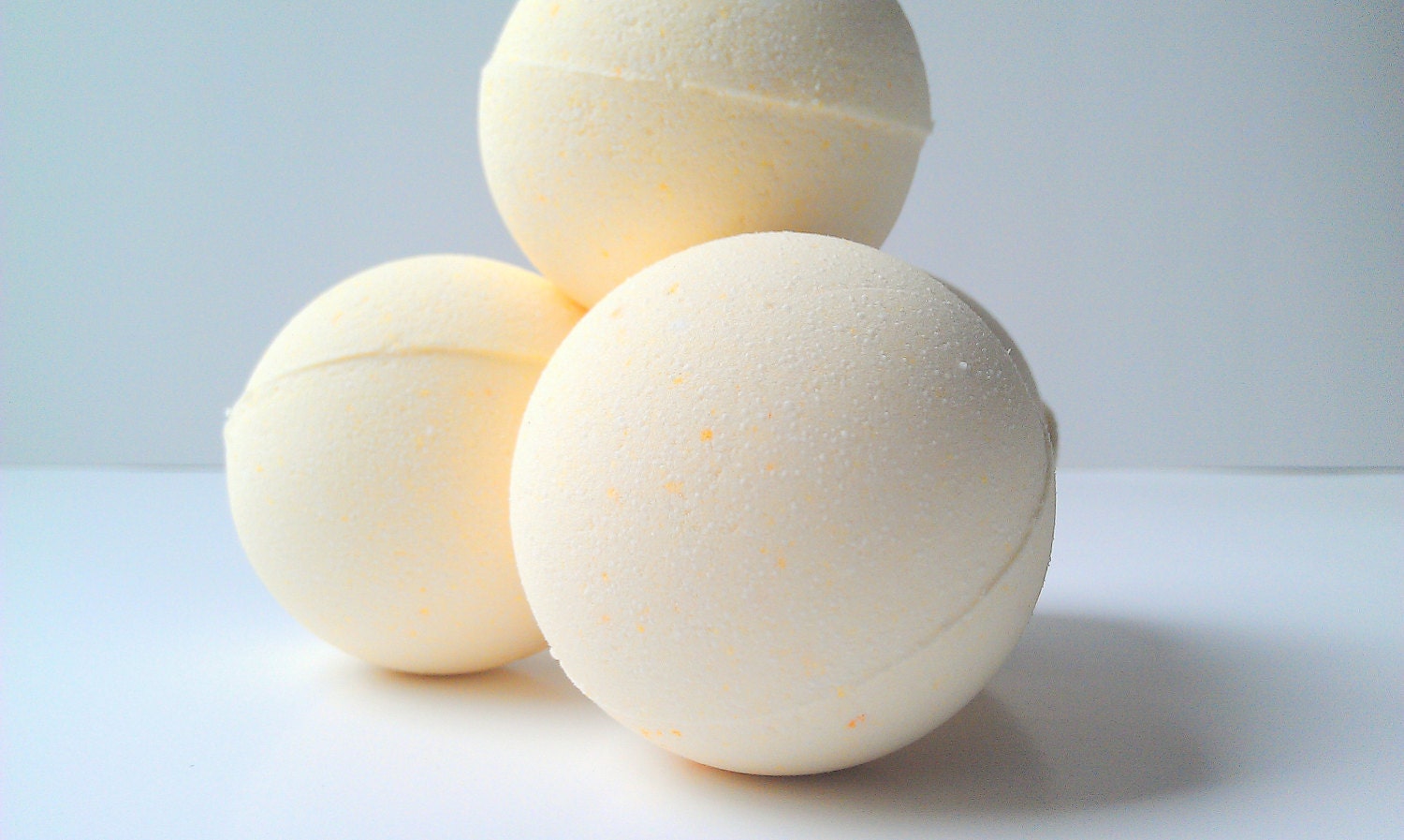 Tea Tree Lemon Bath Bomb by ZEN-ful, Bath Bomb Mega Size, All Natural Bath Bombs, Gift Ideas, Essential Oil bath Bombs, 5.5 oz