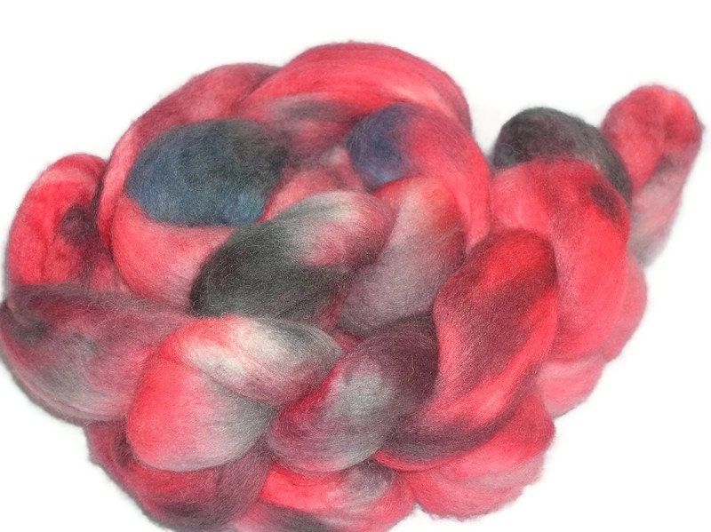 Merino Wool Roving - Hand dyed Spinning Fiber - Feltart - Red - Blue - Grey - Black