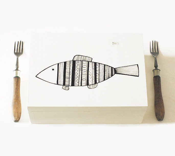 Hand painted box 14x20cm, wooden box, wood case, decorative box, trinket box, keepsake box, recipe box, black and white art box, fish decor