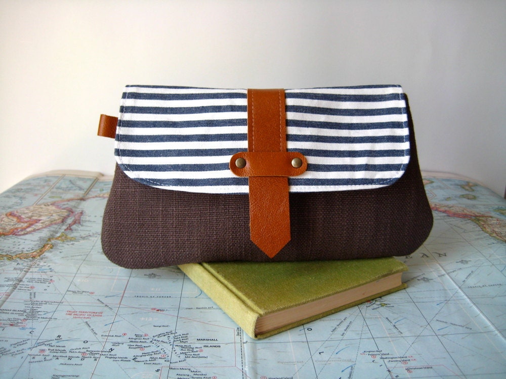Alabama -- make up bag