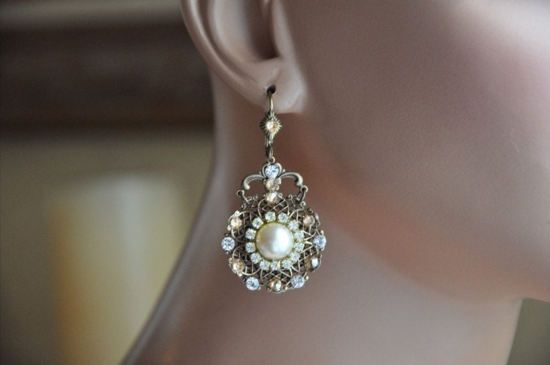 Bridal Pearl Earrings,Filigree Earrings,Victorian Earrings,Vintage Style Earrings,Brass Earrings,Swarovski Crystal and Pearl Earring
