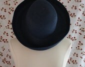 Vintage Navy Straw Boater/Raffia Style Hat