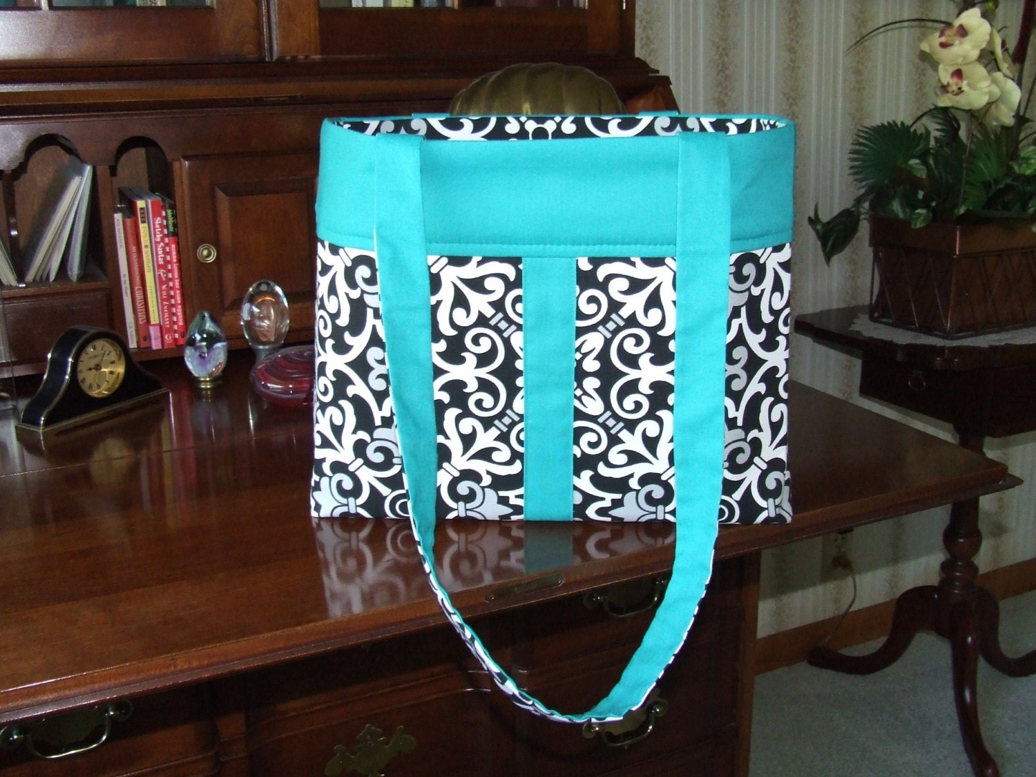Tote Bag in Black and White, Medium Size